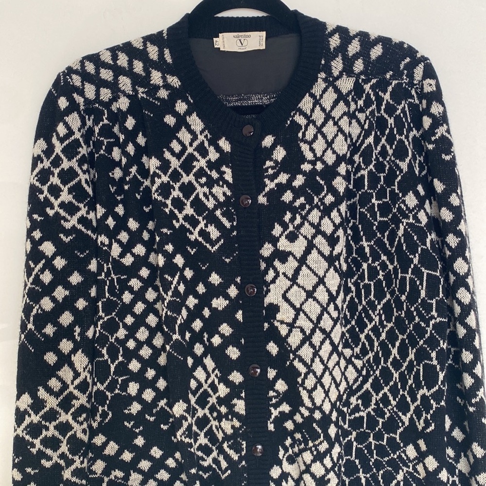 Valentino Miss V Wool and Angora Cardigan, Sz IT 42 (US M) - Picture 2 of 7